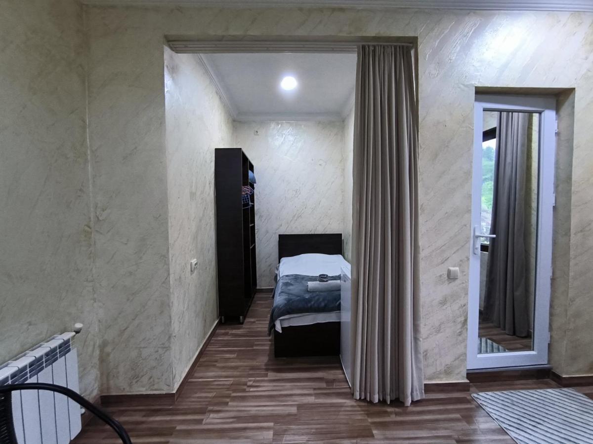 Batumi Homestay At Tamar Mephe Avenue Махинджаури Экстерьер фото